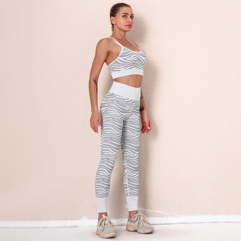 Women's Sexy Striped Knitted Yoga Wear Fitness Running Hip Lifting Leggings Seamless Sportswear Two Piece Suit